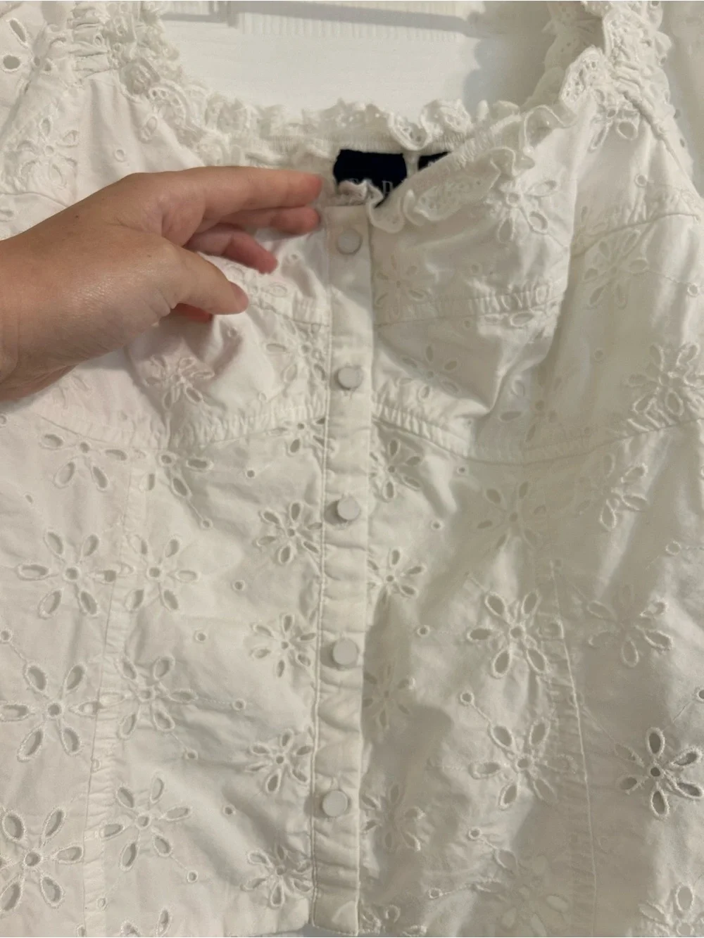 GAP White Cotton Eyelet Puff-Sleeve Top - Picture 5 of 7